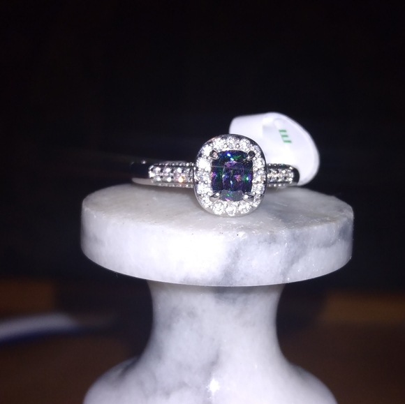 Rainbow topaz triple rhodium band sz. 8 - Picture 2 of 2